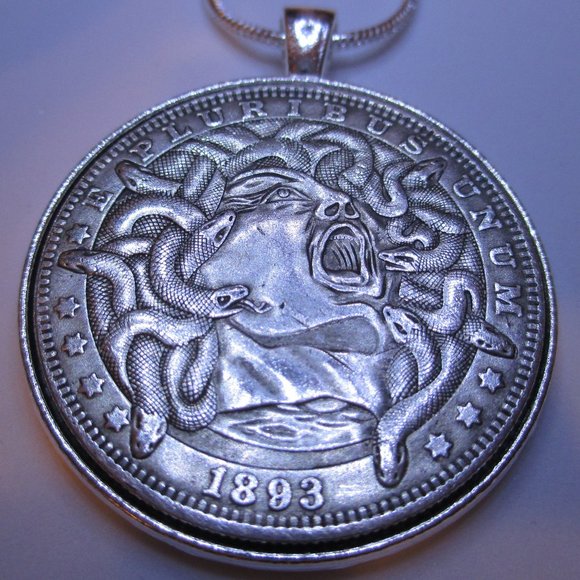 SCREAMING Medusa Coin Pendant NECKLACE - Picture 1 of 8